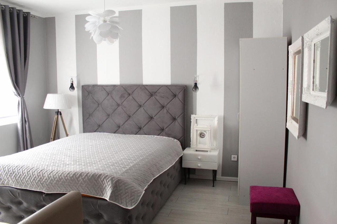 La Rose Apartment Cetinje Luaran gambar